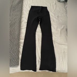 Alo Yoga Airbrush High Waist Bootcut Legging